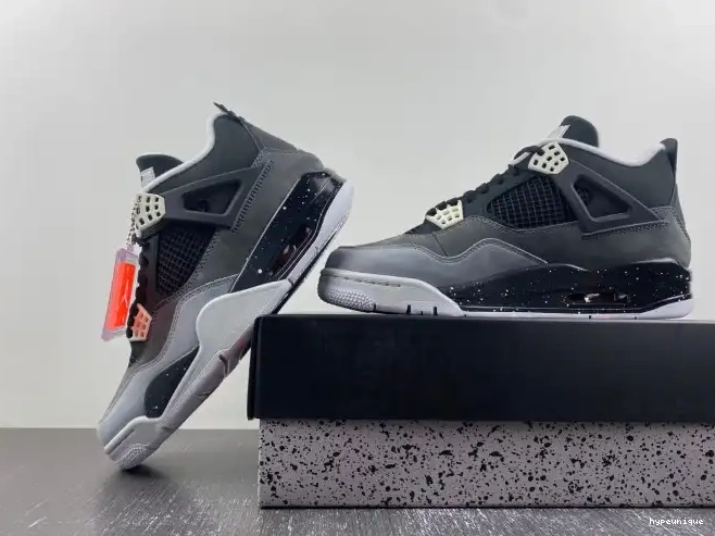 HYPE Pack (2013) 626969-030 4 Retro Jordan Fear 0617